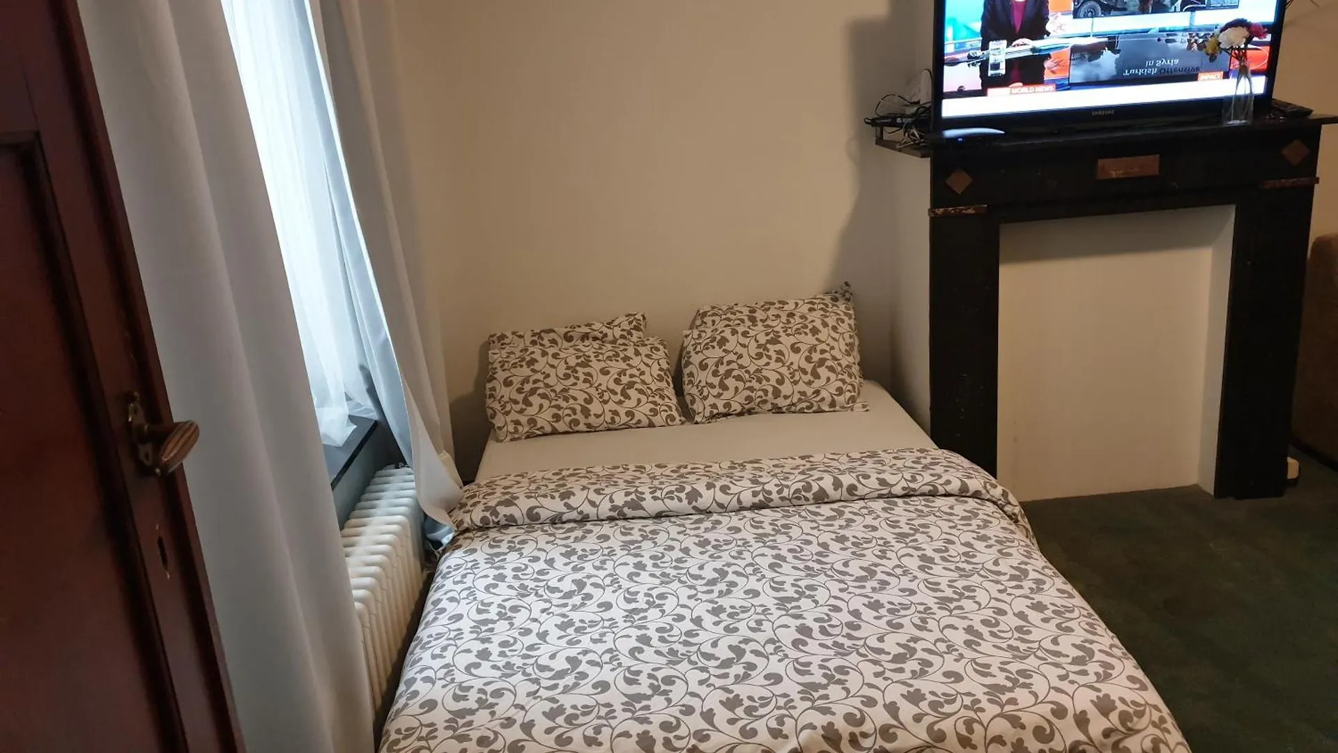 Duplex, 4 Bedrooms, 2 Toilets Fully Equipped Bruxelas 0*,  Bélgica